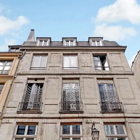 Marais Beaubourg Area *