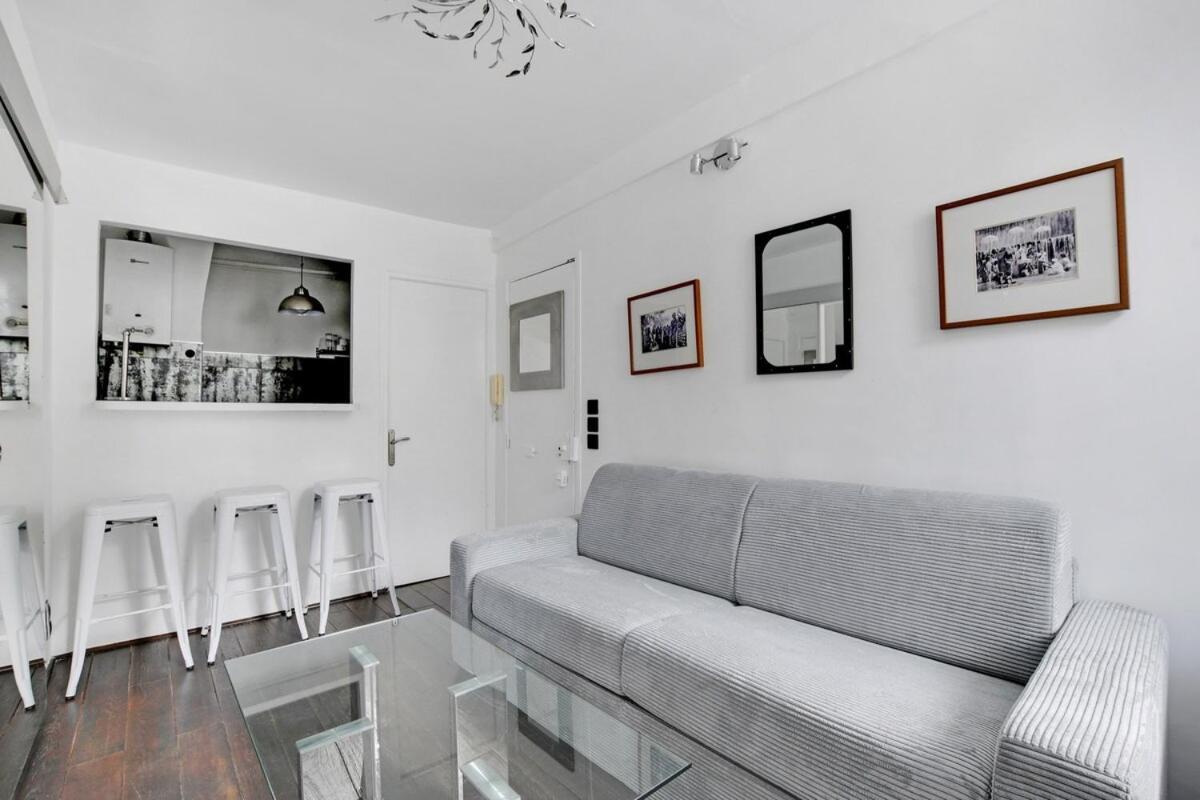 Apartment Paris Marais Beaubourg Area Paris