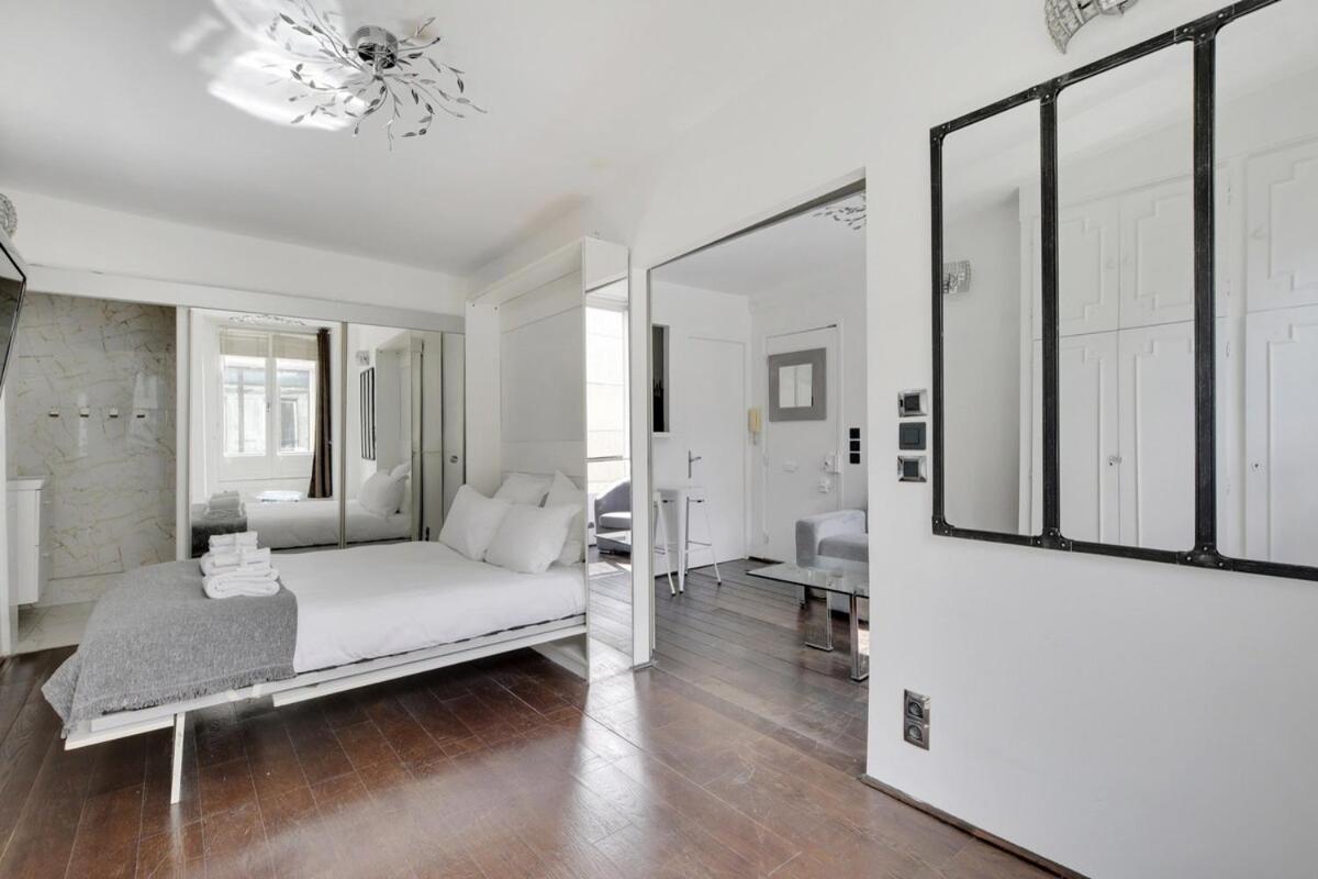 Paris Marais Beaubourg Area Apartment Paris