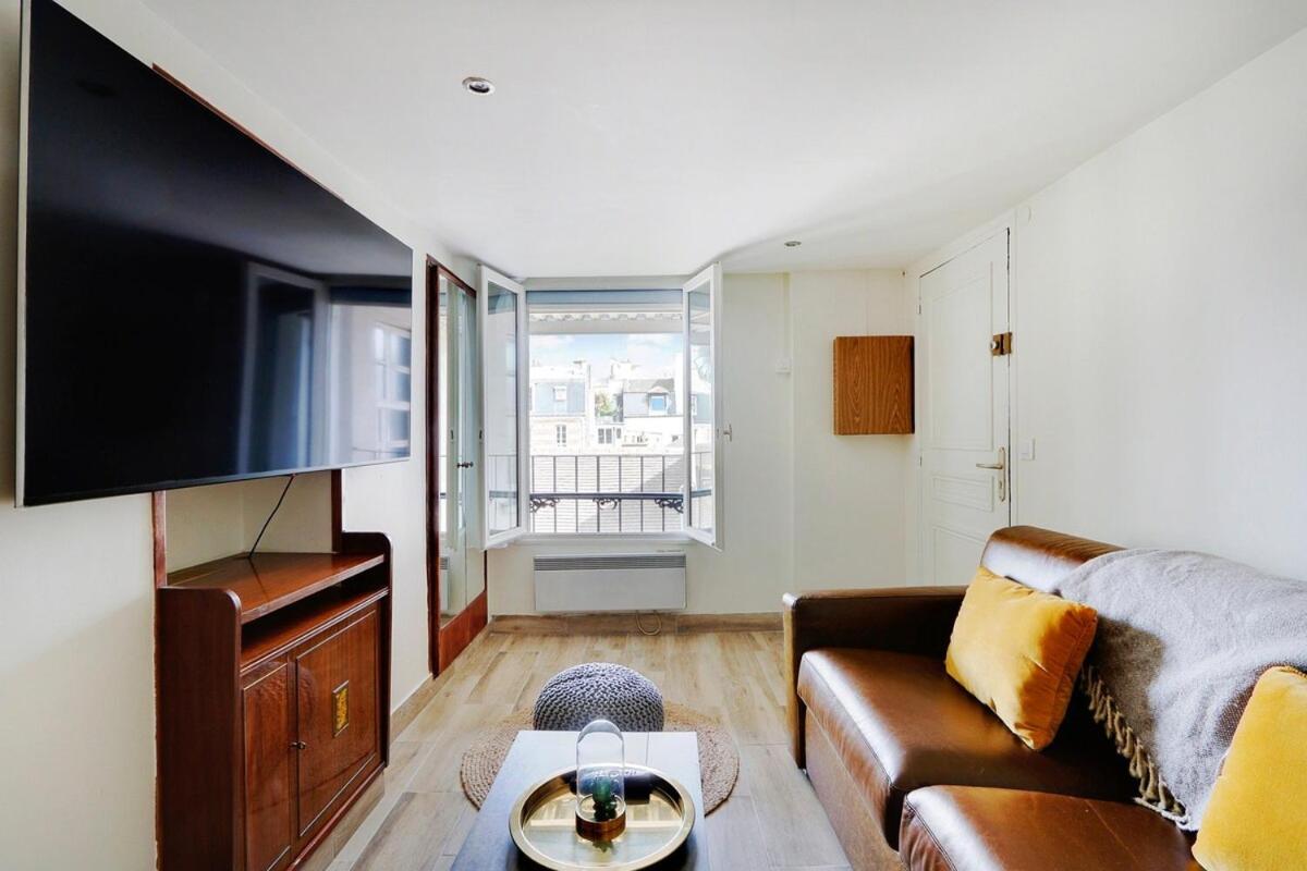 Apartment Paris Marais Beaubourg Area *