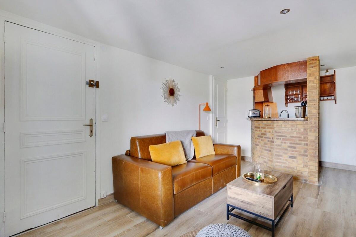 Apartment Paris Marais Beaubourg Area Paris