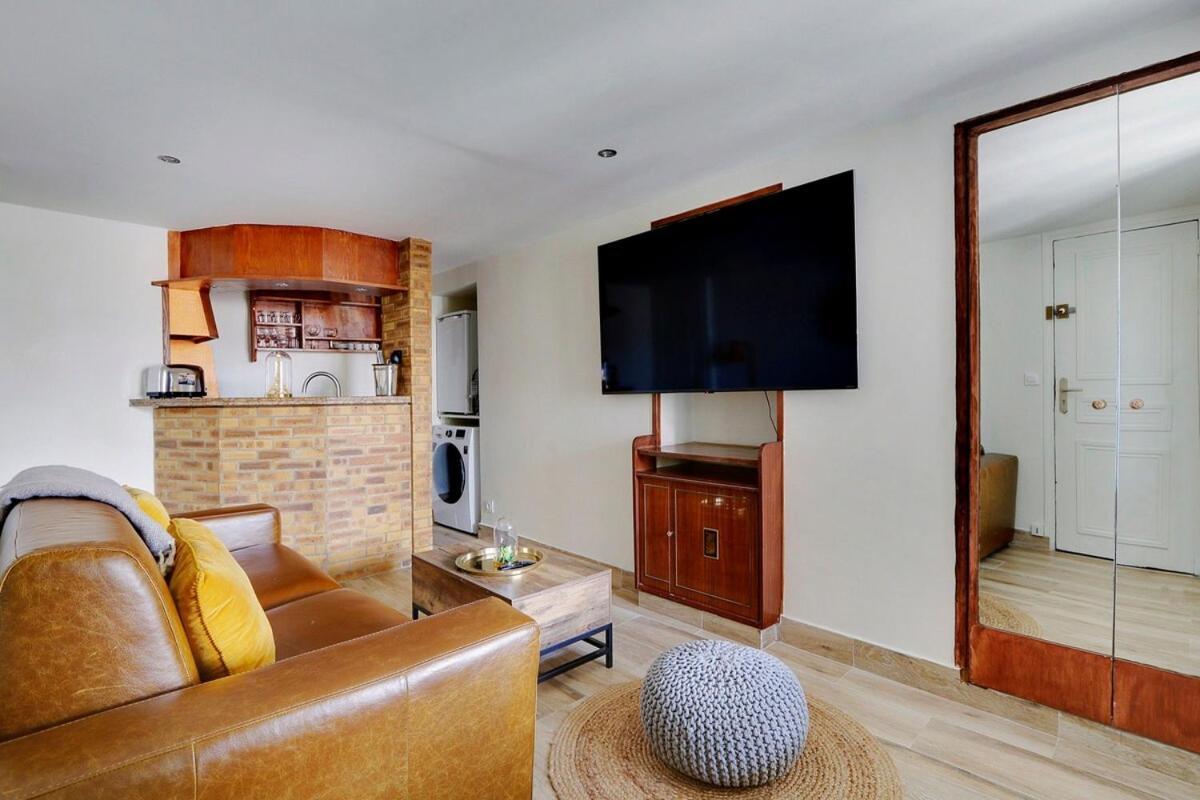 Marais Beaubourg Area *