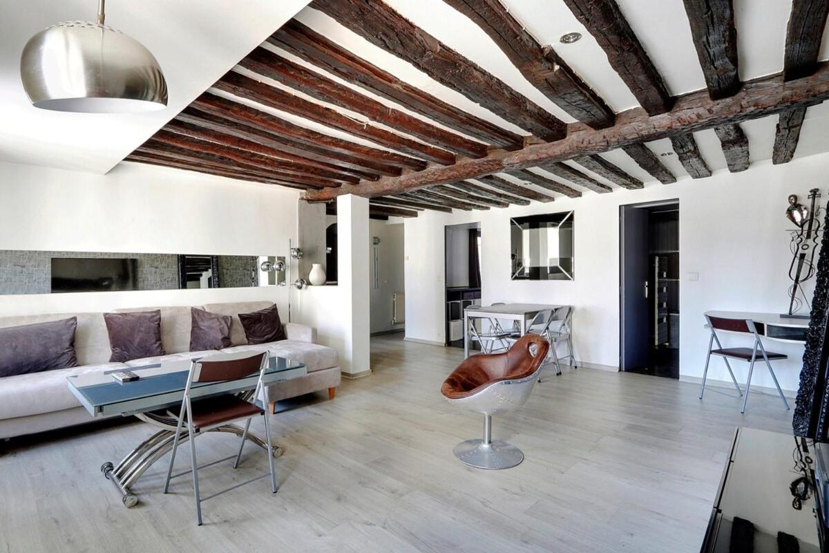 Apartment Paris Marais Beaubourg Area Paris