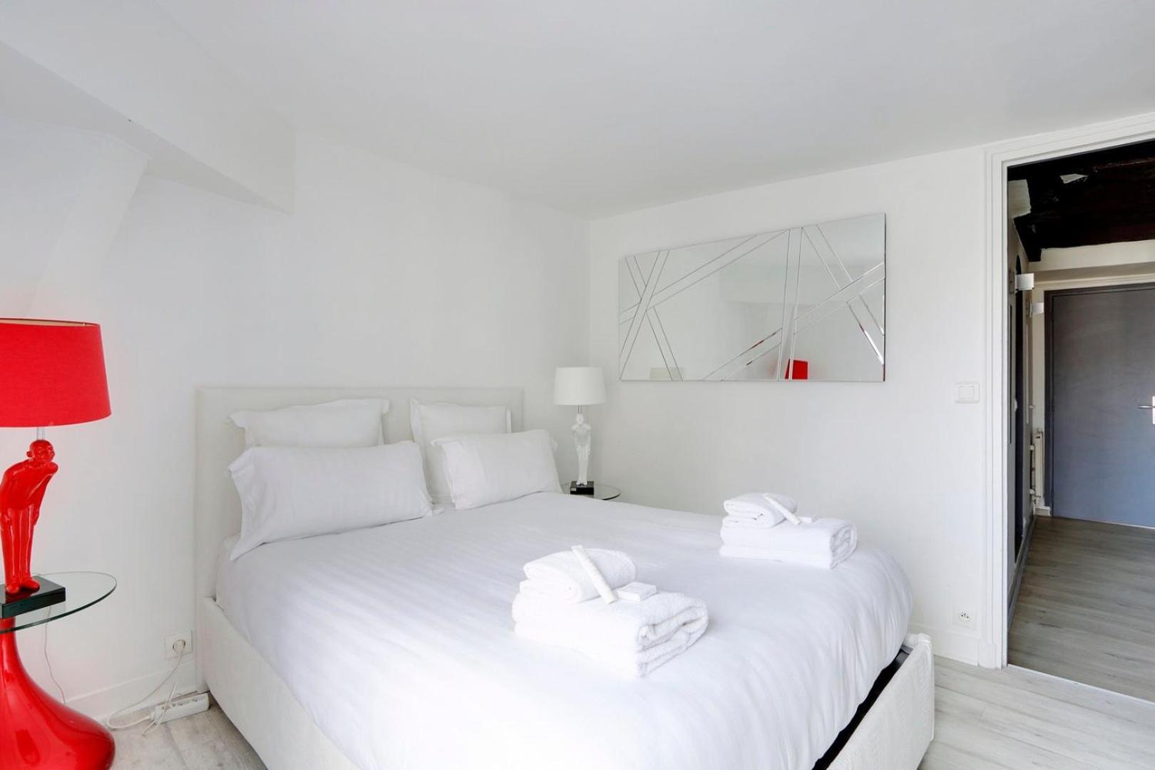 Apartment Paris Marais Beaubourg Area *